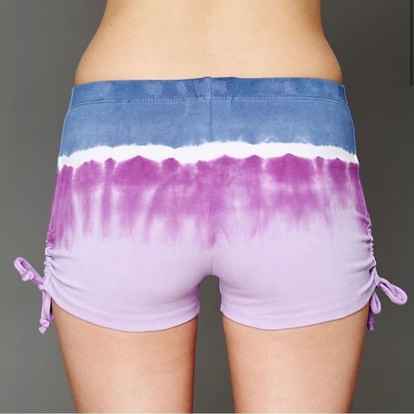 SoLow x Free People Movement tie dye cycle shorts Sz M FLAWED - Picture 2 of 7